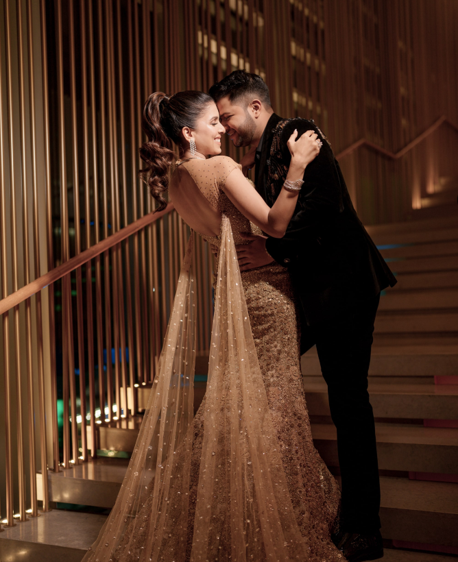 Imagine-a-captivating-fusion-of-Indian-traditions-set-against-the-timeless-beauty-of-Italy